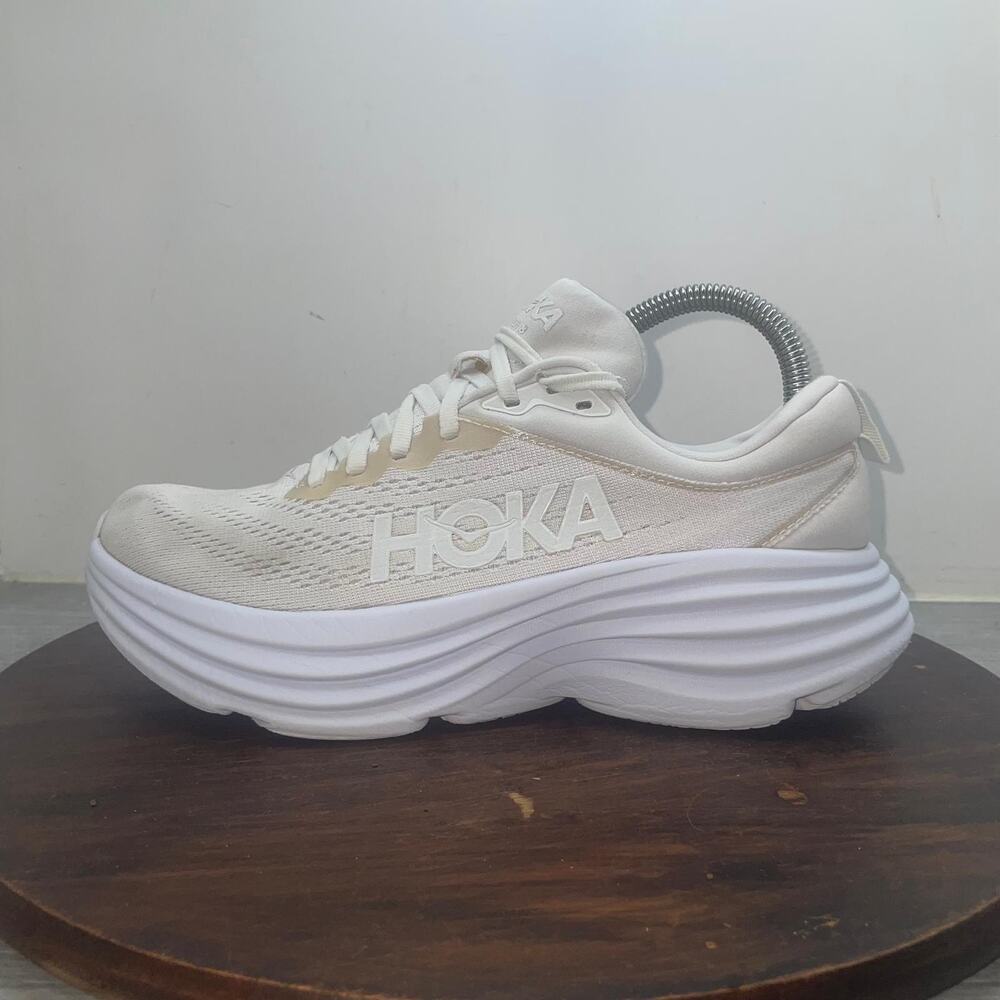 Hoka One One Bondi 8 Women’s Size 7B 1127952-WWH White Running Shoes Sneakers